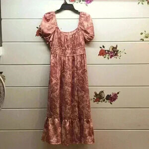 Women’s dress medium